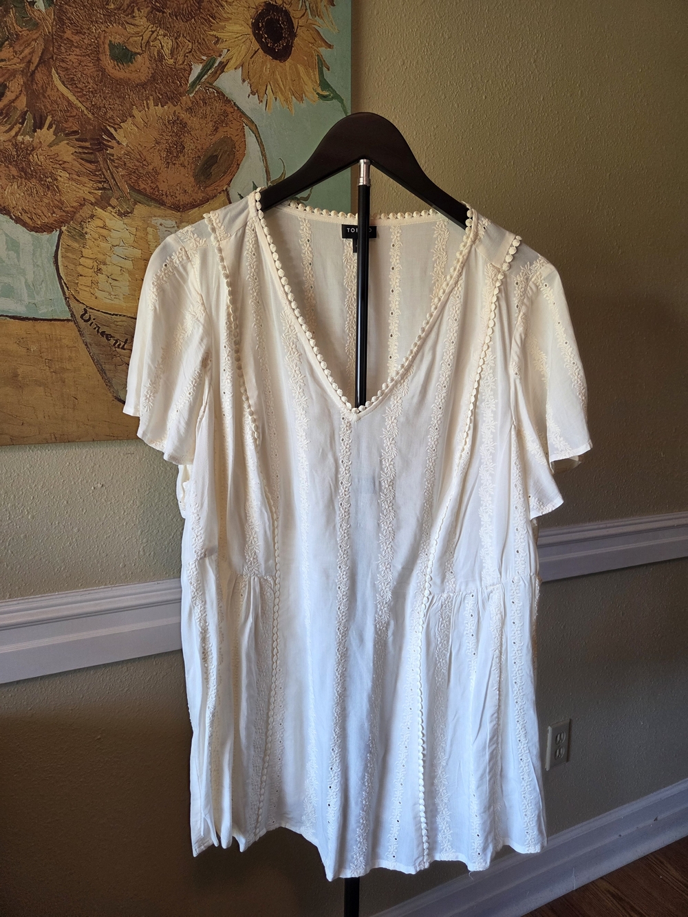 torrid Ivory Eyelet V‑Neck Peasant Blouse
